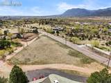 1725 Mesa Road - Photo 4