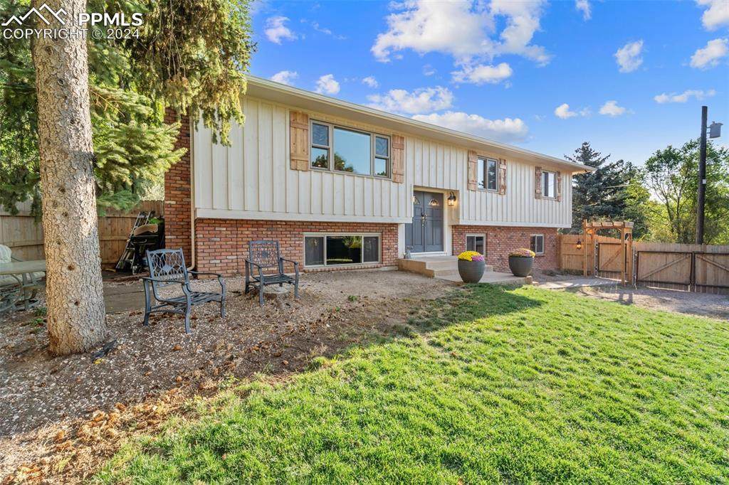 2507 Chelton Road - Photo 1