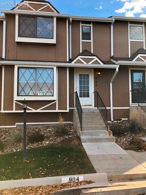 904 London Green Way - Photo 1