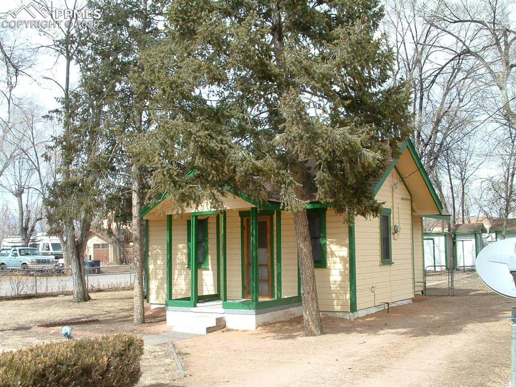 321 Missouri Avenue - Photo 1
