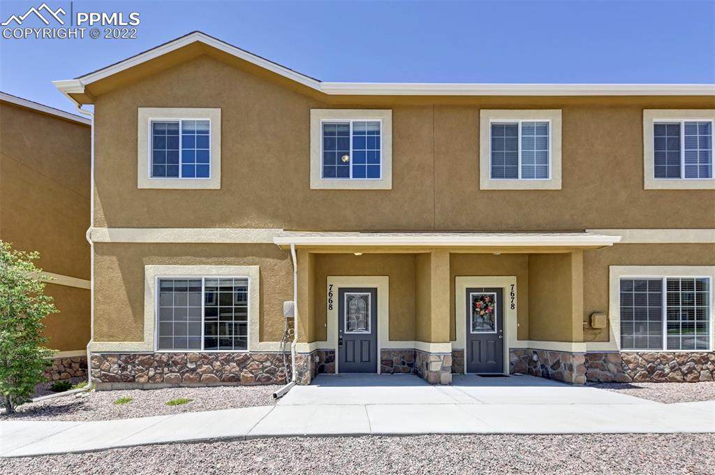 7668 Grand Fir Point - Photo 1