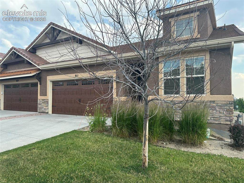 811 Yellow Jasper Point - Photo 1