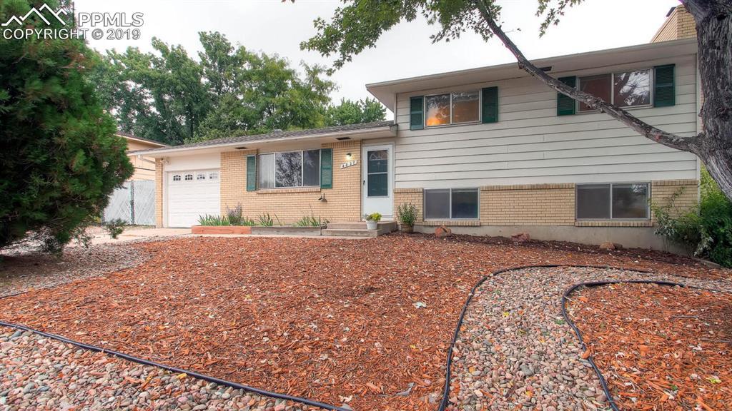4827 Villa Circle - Photo 1
