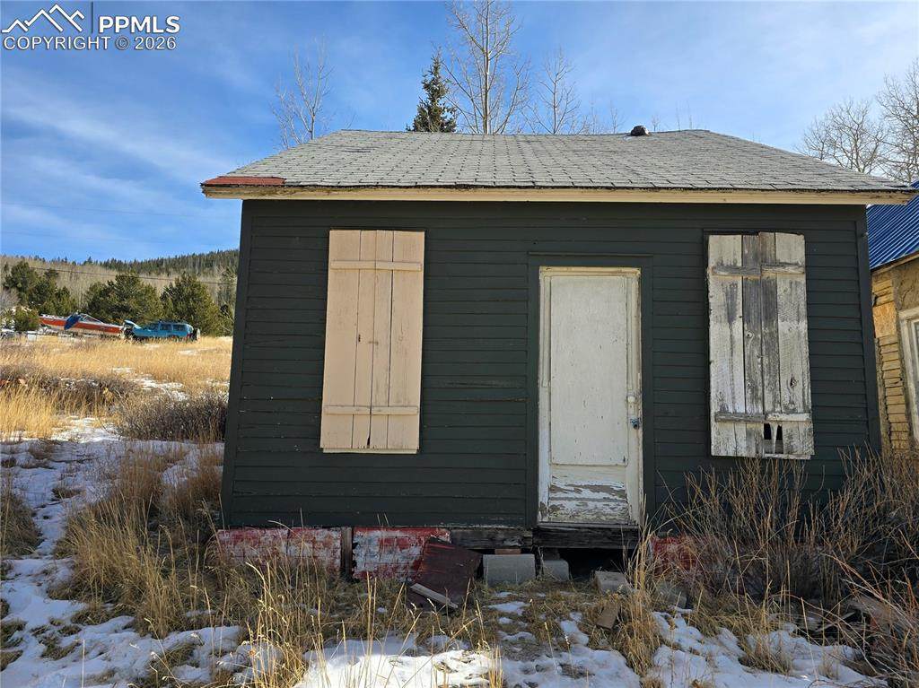 906 Victor Avenue - Photo 1