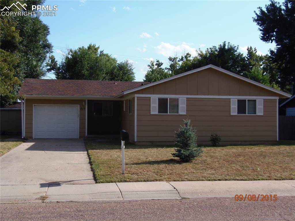 517 Holly Drive - Photo 1
