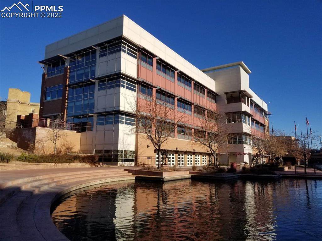 101 Riverwalk - Photo 1