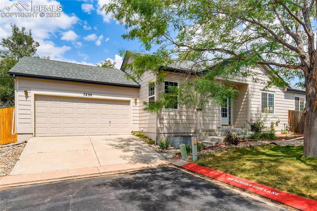 7230 Grand Cascade Point - Photo 1