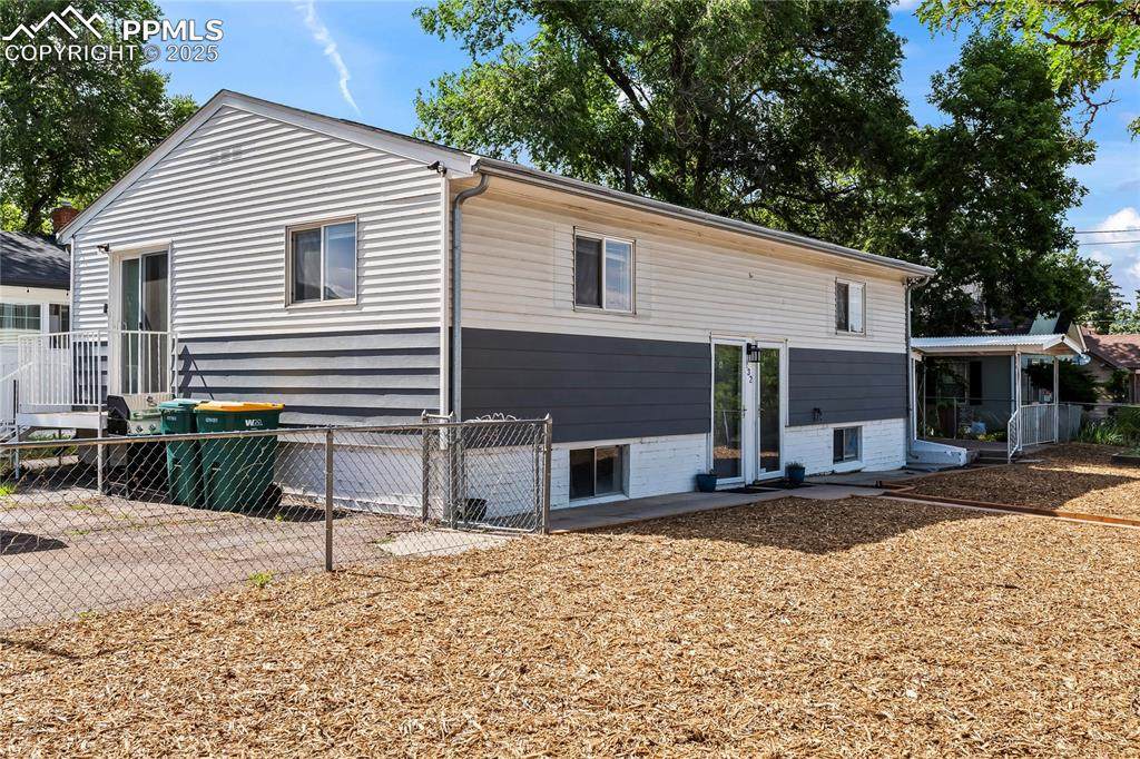232 Hancock Avenue - Photo 1