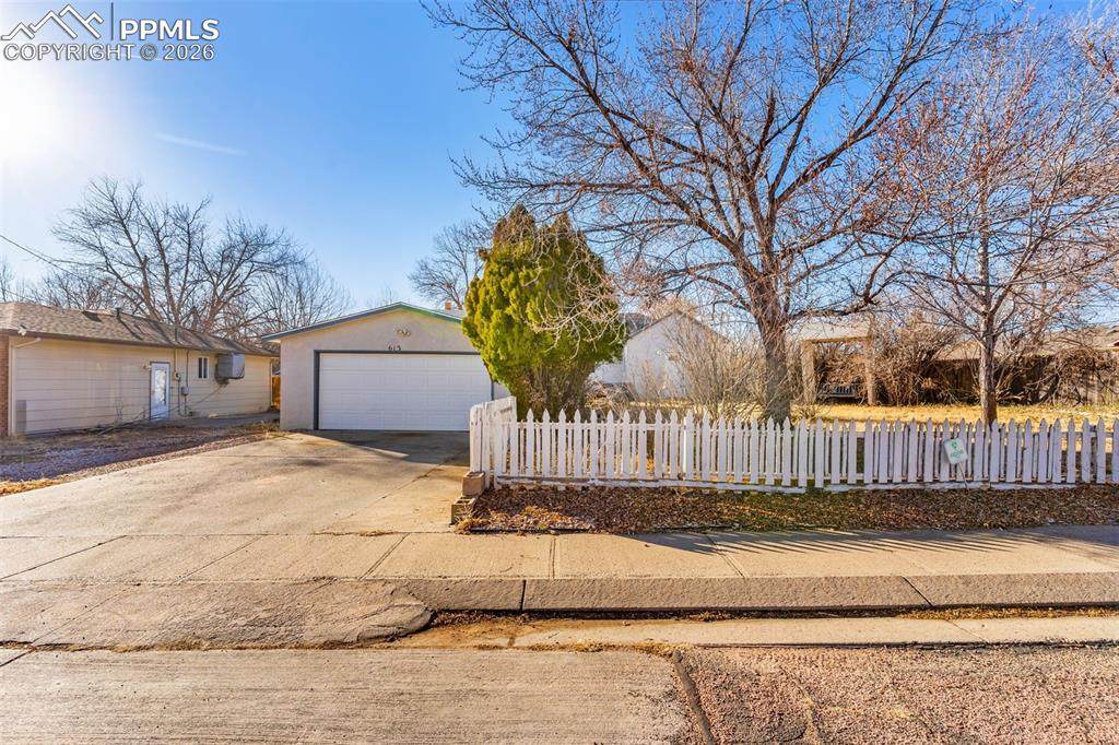 613 Barrett Avenue - Photo 1