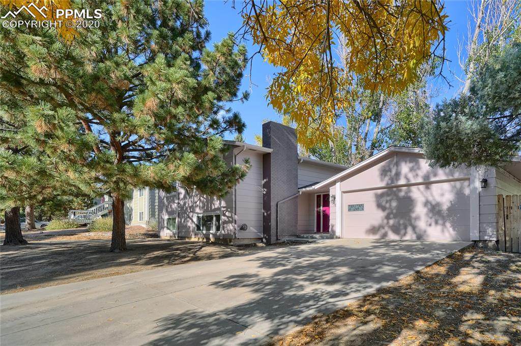 5311 Alta Loma Road - Photo 1