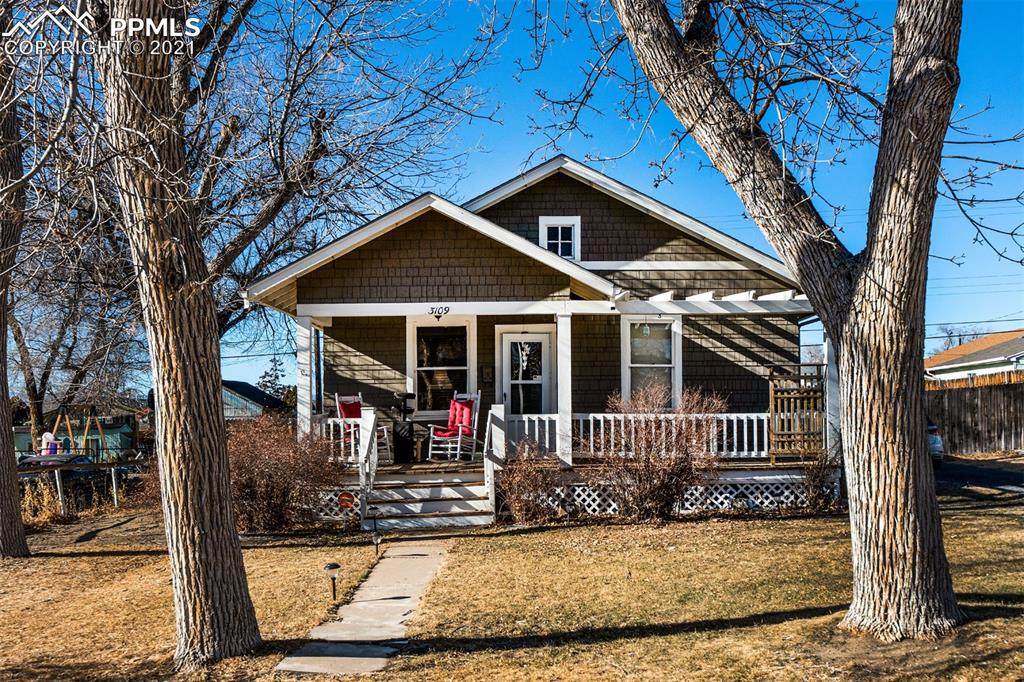 3109 Cascade Avenue - Photo 1