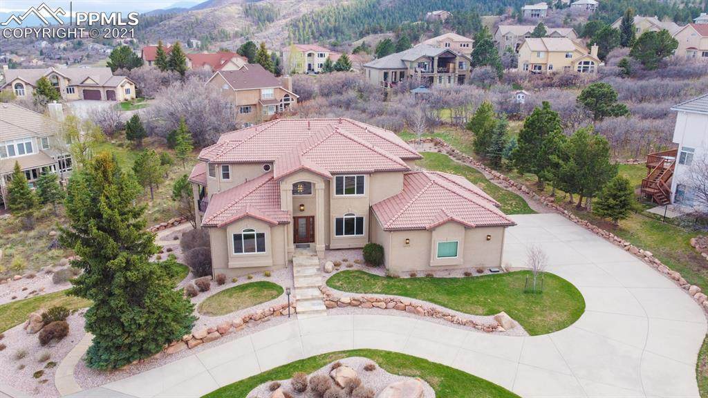 3015 Richfield Drive - Photo 1