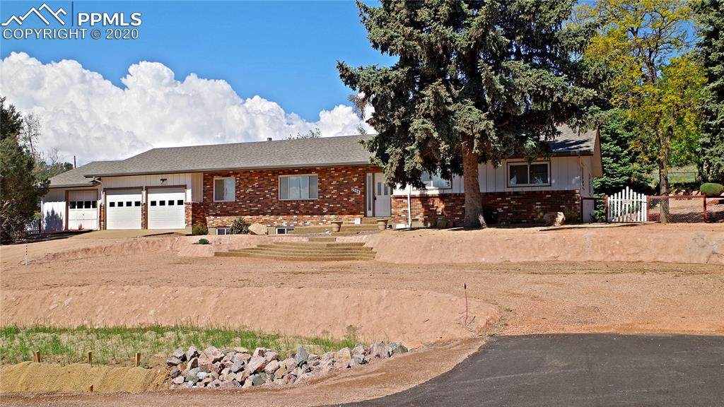 2304 Lazy R Lane - Photo 1