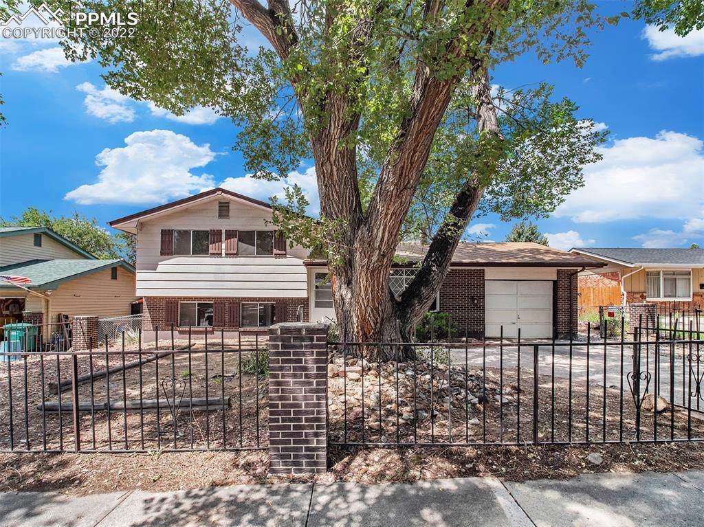 320 Fairmont Street - Photo 1