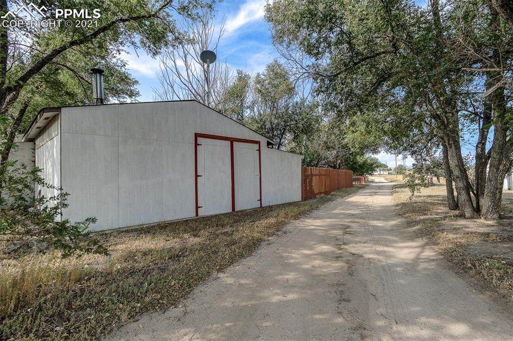 6035 Coyote Lane - Photo 1