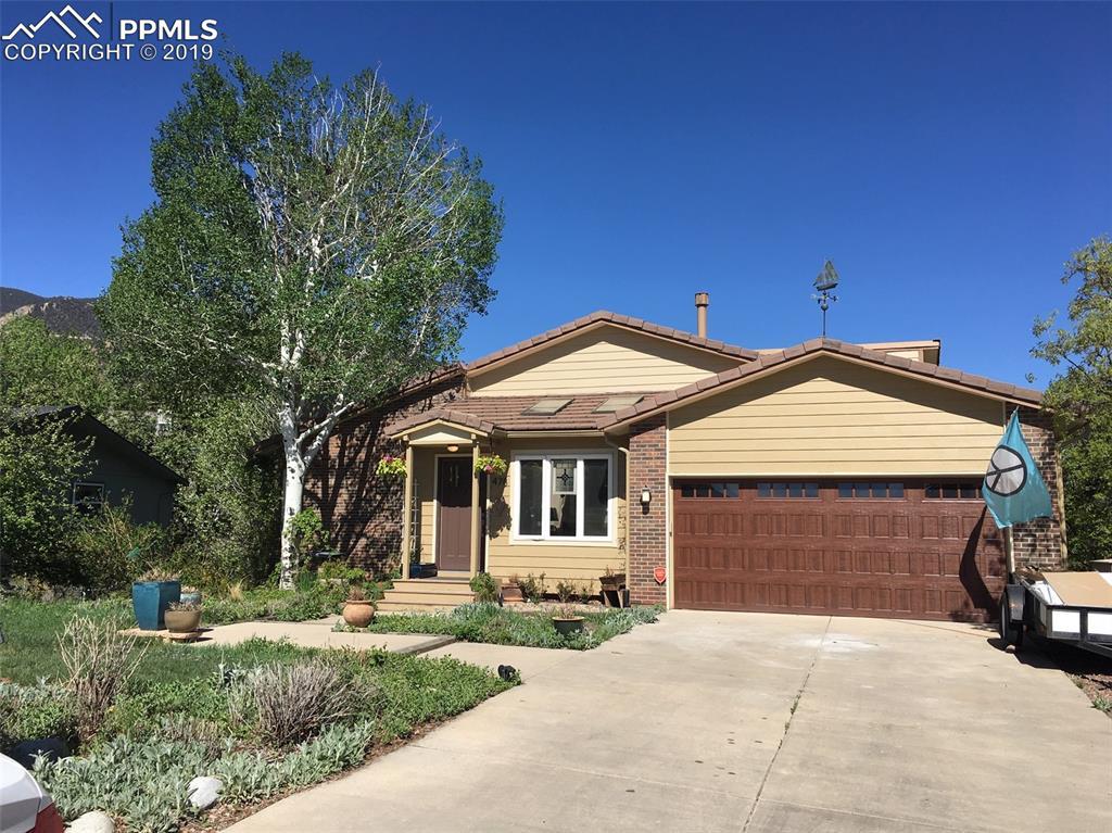 478 Crystal Hills Boulevard - Photo 1
