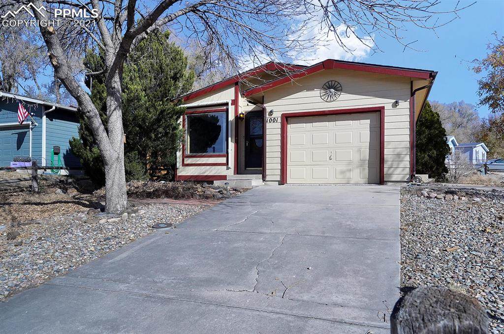 1001 Rustique Drive - Photo 1