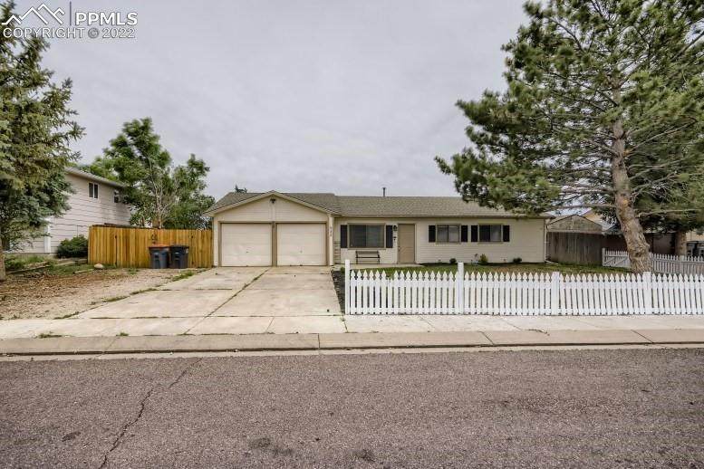 932 Bromefield Drive - Photo 1
