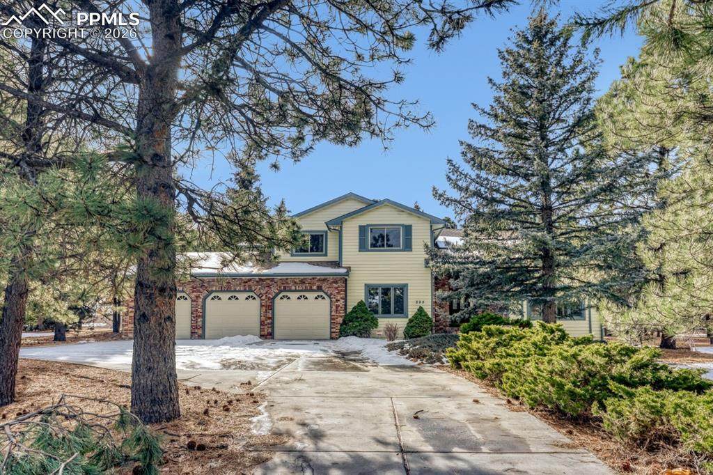 225 Sugarbush Drive - Photo 1