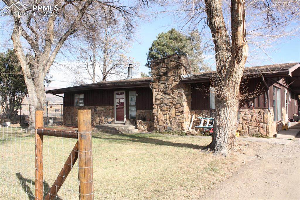 898 Phelps Avenue - Photo 1