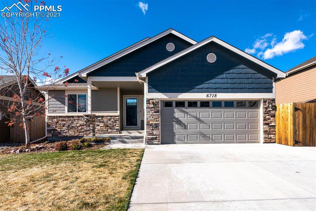 6718 Phantom Way - Photo 1