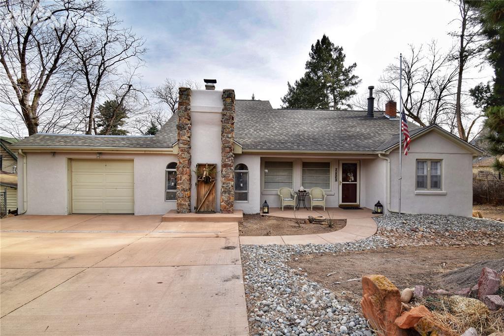 1609 Cheyenne Boulevard - Photo 1