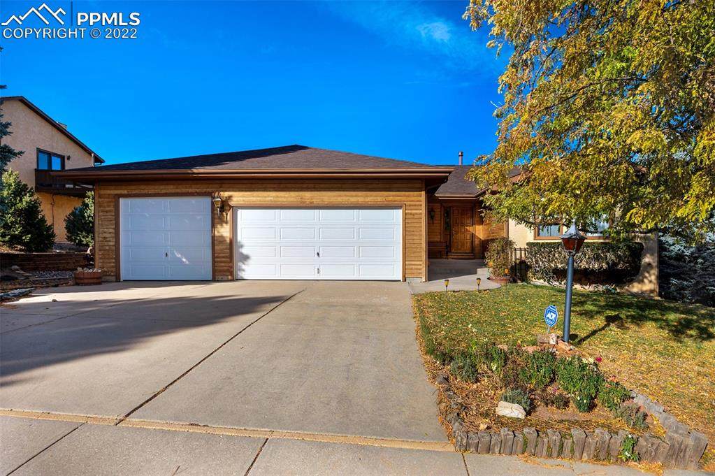 320 Allegheny Place - Photo 1