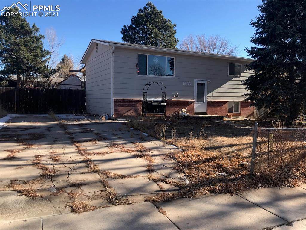 1635 Luna Drive - Photo 1