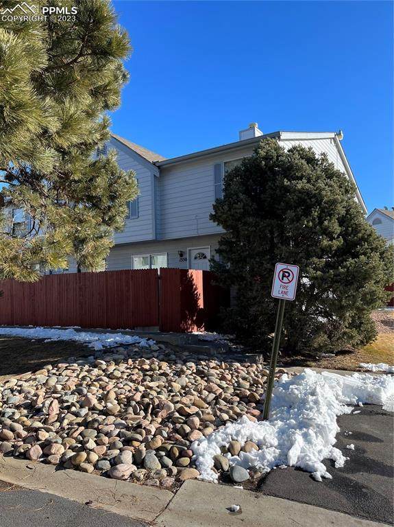 1350 Firefly Circle - Photo 1