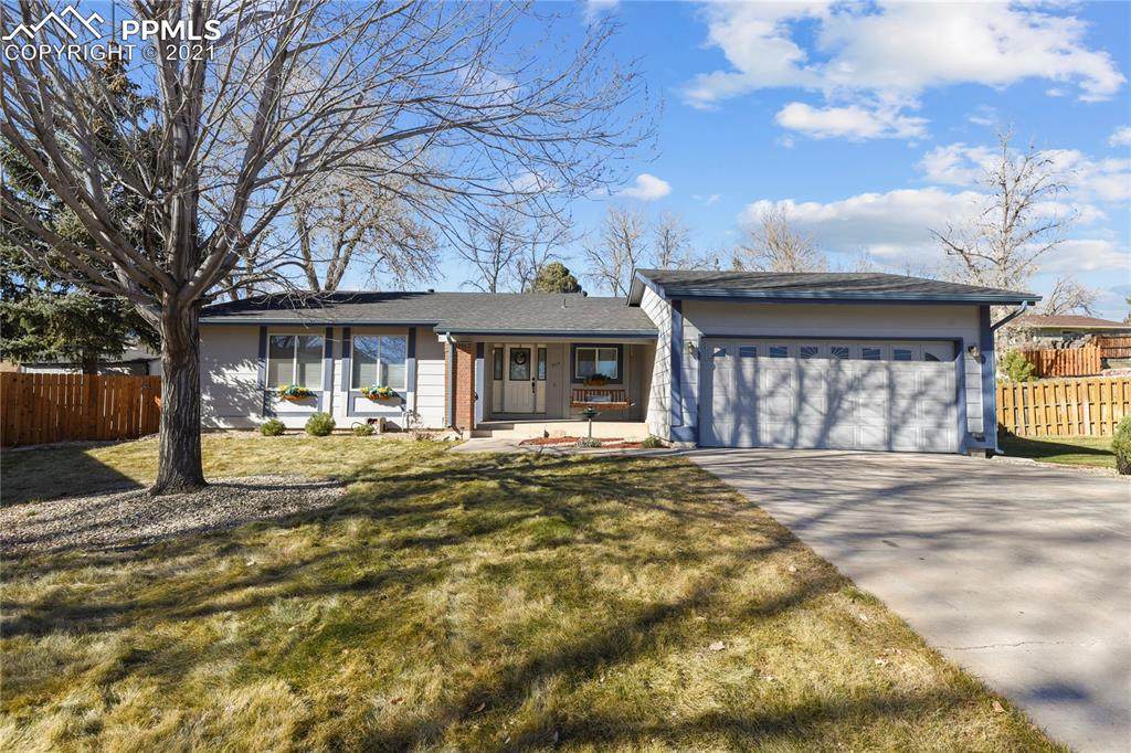 905 Brighton Way - Photo 1