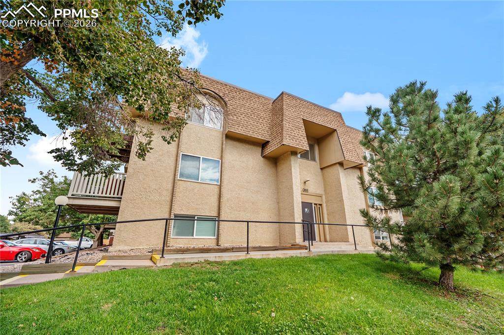 7455 Quincy Avenue - Photo 1