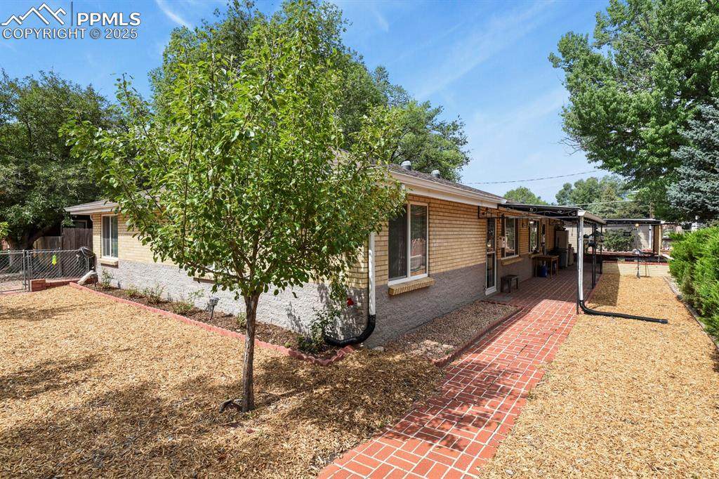 1506 Cedar Street - Photo 1