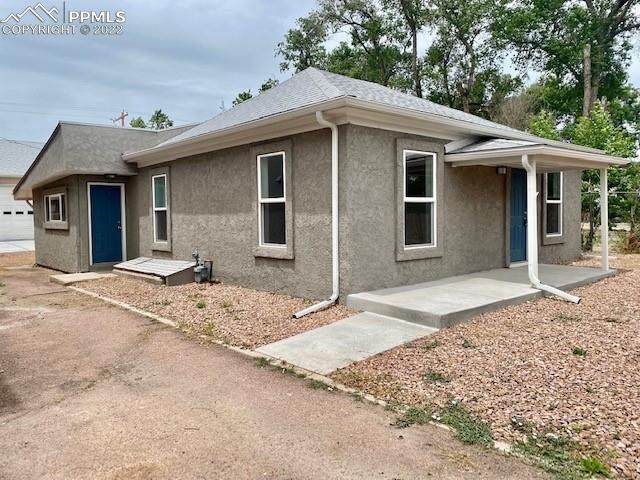 218 Iowa Avenue - Photo 1