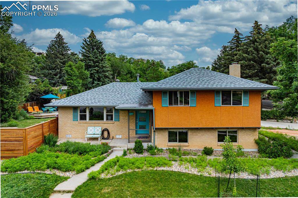 903 31st Street - Photo 1