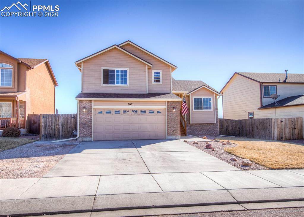 7621 Sun Prairie Drive - Photo 1