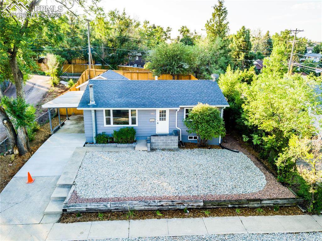 1413 Bennett Avenue - Photo 1