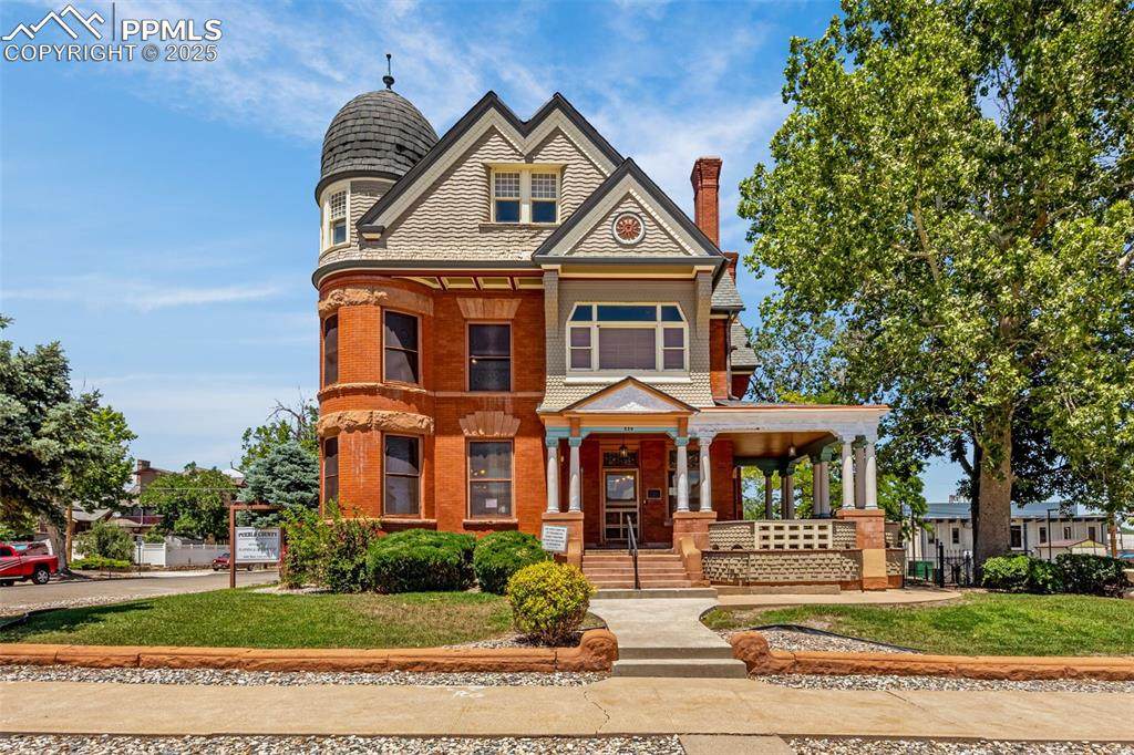 229 12th Street - Photo 1