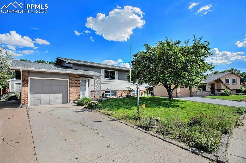 7507 Horseshoe Circle - Photo 1