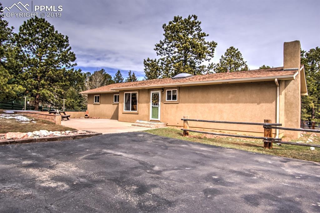405 Bowman Avenue - Photo 1