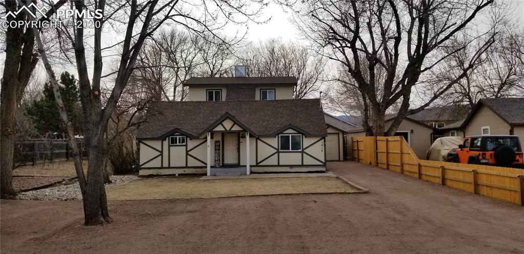 1414 Grand Avenue - Photo 1