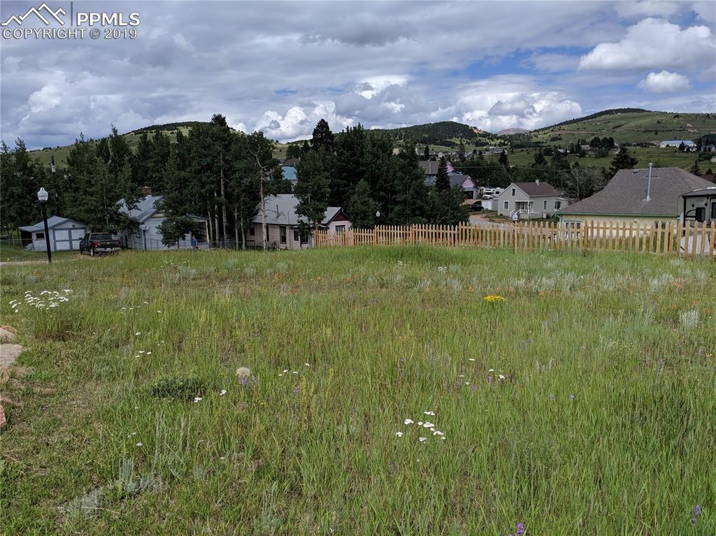 218 Carr Avenue - Photo 1
