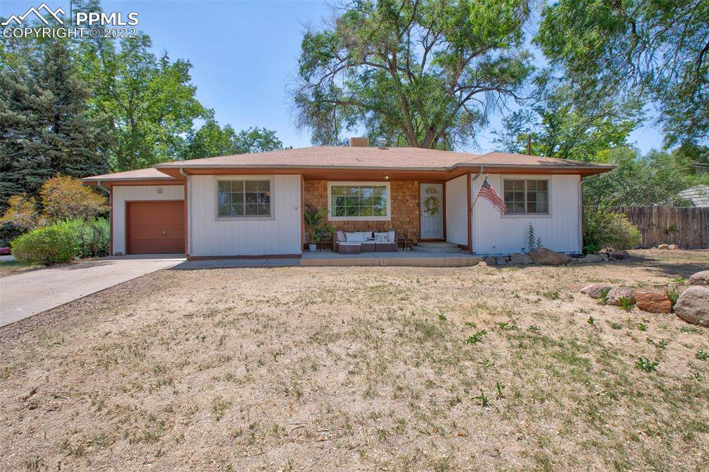 601 15th Street - Photo 1