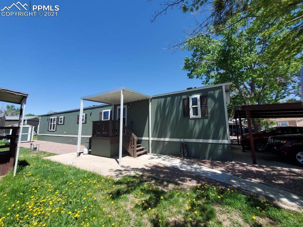1095 Western Drive - Photo 1