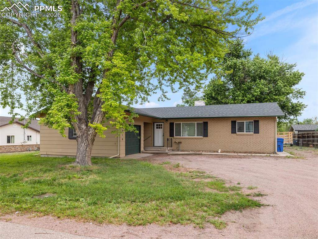1416 Chestnut Street - Photo 1