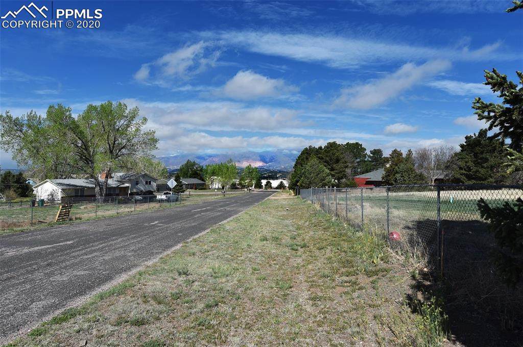 1628 Turner Road - Photo 1