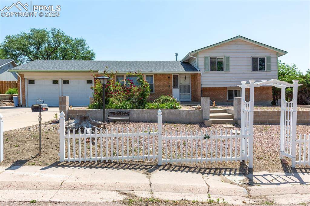 31 Clover Circle - Photo 1