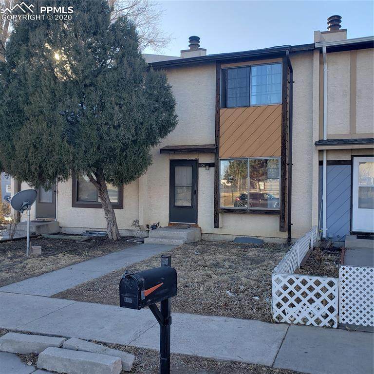 1106 Delaware Drive - Photo 1