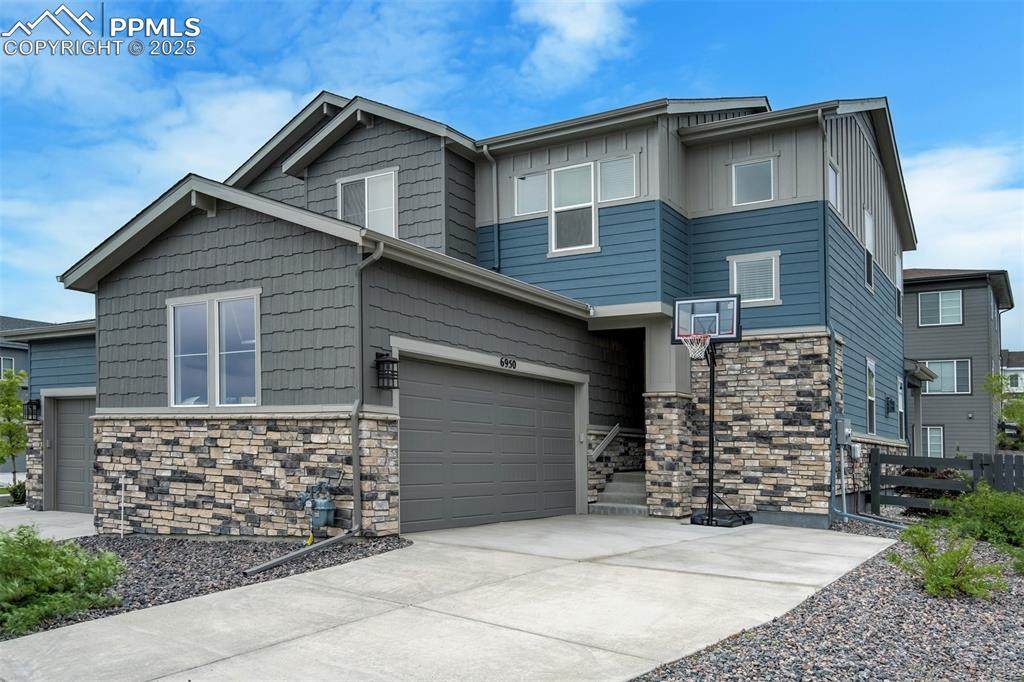 6950 Hidden Cove Court - Photo 1