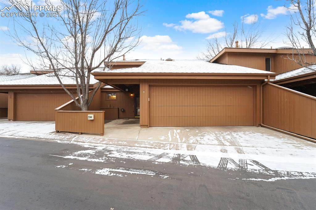 2344 Wood Avenue - Photo 1