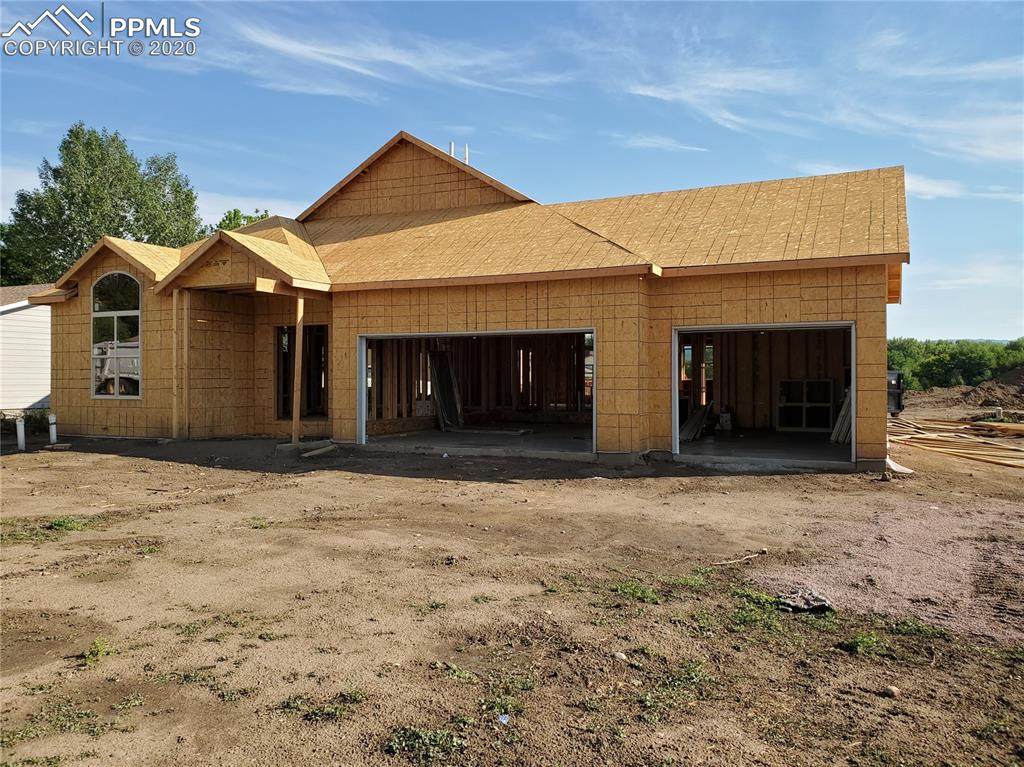 112 Rose Drive - Photo 1